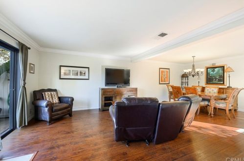 7315 Singingwood Dr, Anaheim CA 92808-1701 exterior