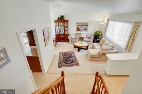 814 Whittington Ter, Silver Spring MD 20901-1056 exterior