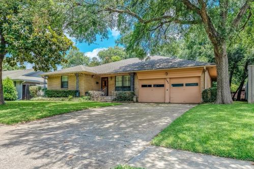 8482 Banquo Dr, Dallas, TX 75228-5836