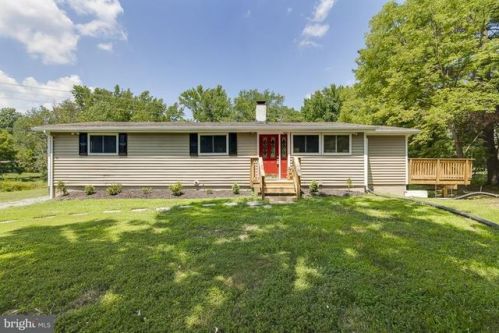 357 Bethel Church Rd, Fredericksburg, VA 22405-3514