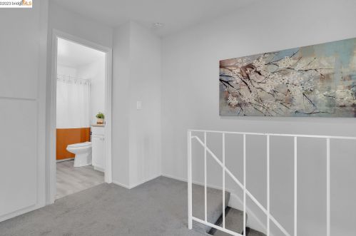 27492 Ponderosa Ct, Hayward CA  94545-4129 exterior