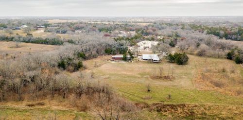 2664 Rose Hl Rd, Whitewright TX exterior