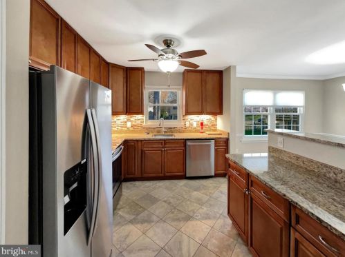 11926 Cotton Mill Dr, Woodbridge VA  22192-1508 exterior