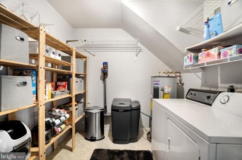 23 Berkeley Ct, Charles Town WV  25414-4221 exterior