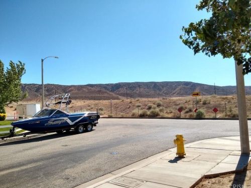 7555 Ridge View Dr, Lancaster, CA 93536-7390