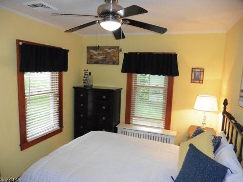 472 Rockaway Rd, Dover NJ  07801-4311 exterior
