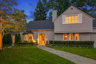 3417 Shore Dr, Seattle, WA 98112-2329