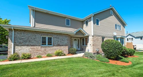 8564 Tullamore Dr, Tinley Park, IL 60487-4771