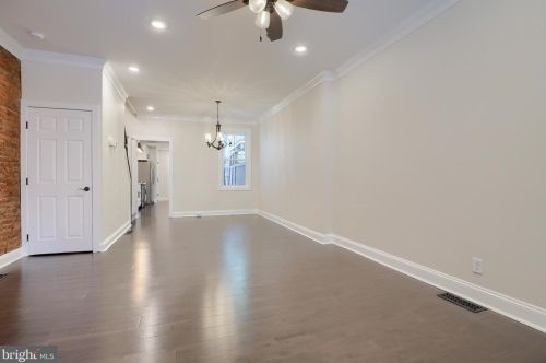 524 Orange St, Lancaster PA  17603-3665 exterior