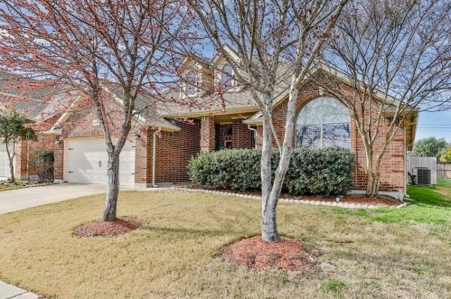 10637 Devinstone Dr, Fort Worth, TX 76177-3503