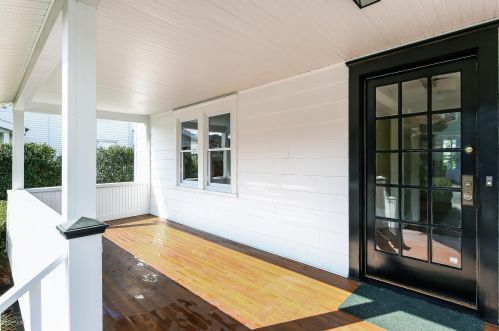 58 Richland Rd, Greenwich CT  06830-6053 exterior