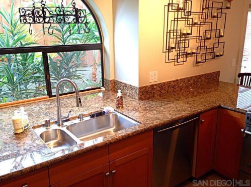 3568 Front St, San Diego, CA 92103-4836