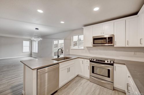 5996 Zante Way, Aurora CO 80015-6685 exterior