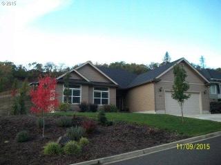 1632 Rocky Dr, Roseburg, OR 97470-5745