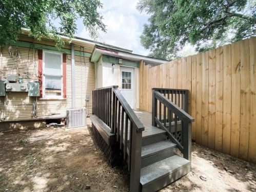 1420 6th Ave, Fort Worth TX  76104-4366 exterior