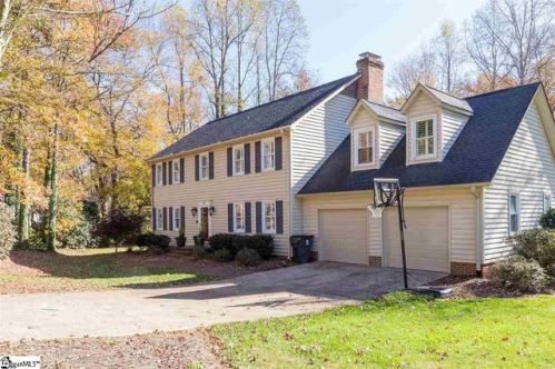 212 Rosebay Dr, Greenville, SC 29615-4440