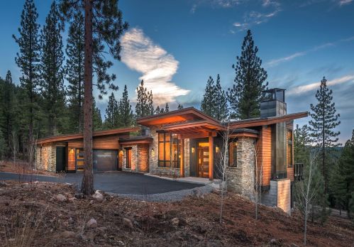 9513 Cloudcroft Ct, Truckee CA  96161-4314 exterior