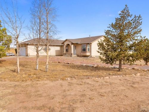 552 Boyero Ave, Pueblo, CO 81007-1026