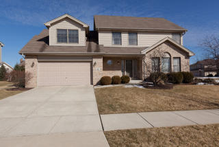 1297 Chatham Dr, Lemont, IL 60439-8543