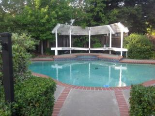 3234 Cherry Valley Dr, Fairfield, CA 94534-7840