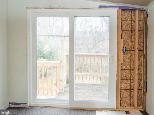 2122 Millcreek Rd, Lancaster PA  17602-4749 exterior