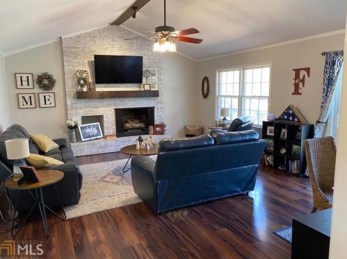 106 Candy Cir, Carrollton, GA 30117-1702