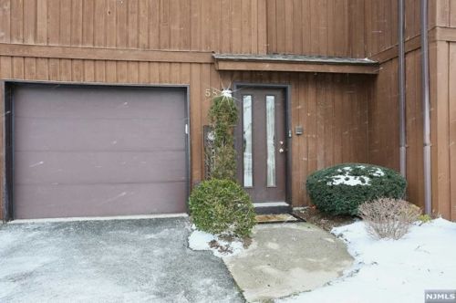 58 Alana Dr, Paterson NJ  07506-3446 exterior