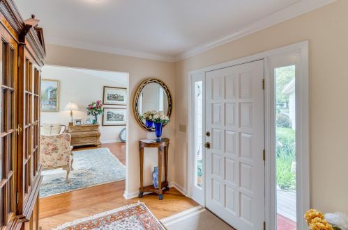53 Carpenters Rdg, Cincinnati, OH 45241-3266