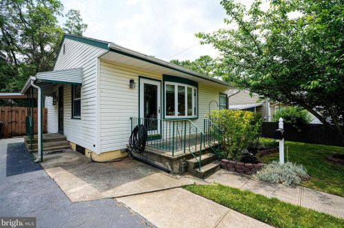 192 Franklyn Rd, Trenton, NJ 08628-3209