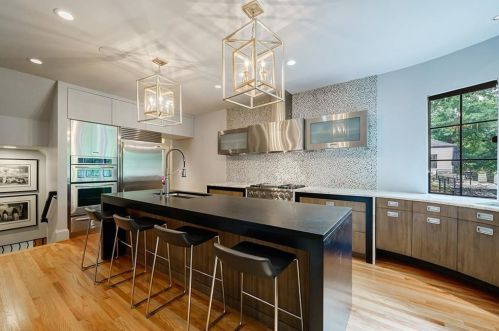 2858 Hl Dr, Atlanta GA  30305-3422 exterior