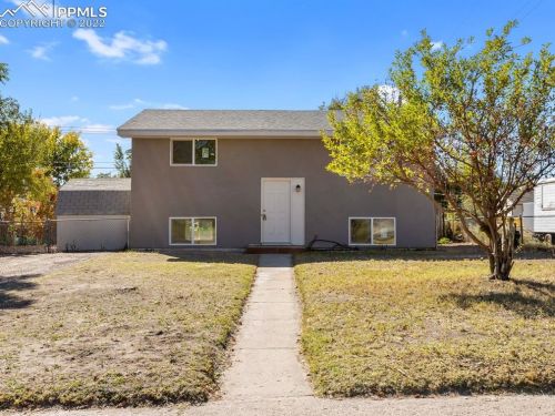 1602 Constitution Rd, Pueblo, CO 81001-2133