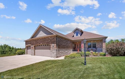 8730 Mystic Cir, Crown Point, IN 46307-9484