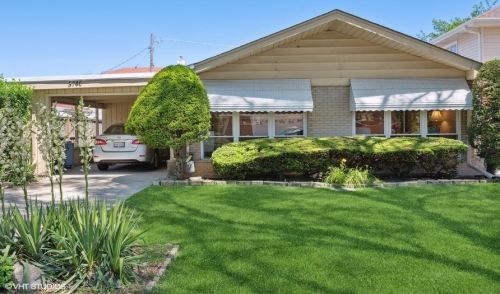 5740 Lee St, Morton Grove, IL 60053-3120