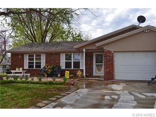 1121 16th Pl, Claremore, OK 74017-2606