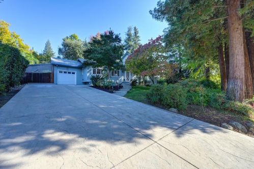 4720 Star Rd, Fair Oaks, CA 95628-5516