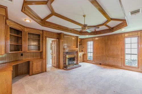 2102 Antibes Dr, Carrollton TX 75006-4327 exterior