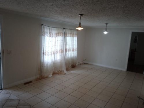 1480 Minnie Puckett Cir, Buford, GA 30518-2893