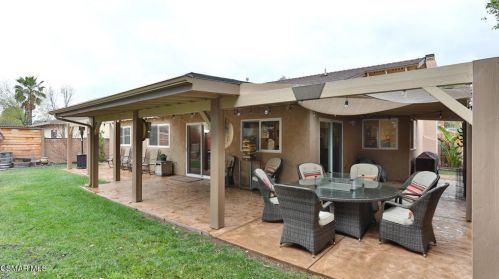 5474 Geoffrey Ave, Simi Valley CA  93063-4123 exterior