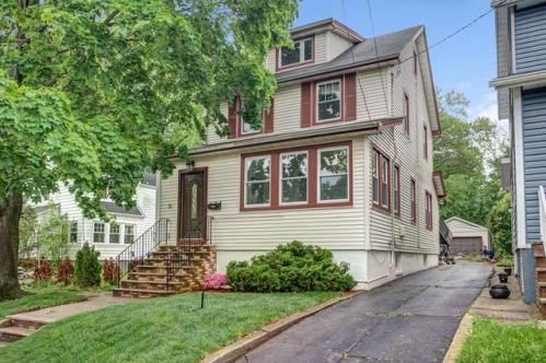 31 Van Ness Ter, Maplewood, NJ 07040-3324