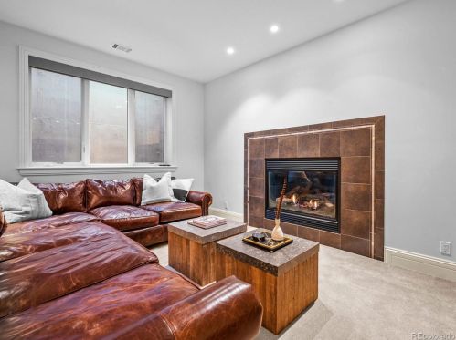 401 Adams St, Denver CO  80206-4410 exterior