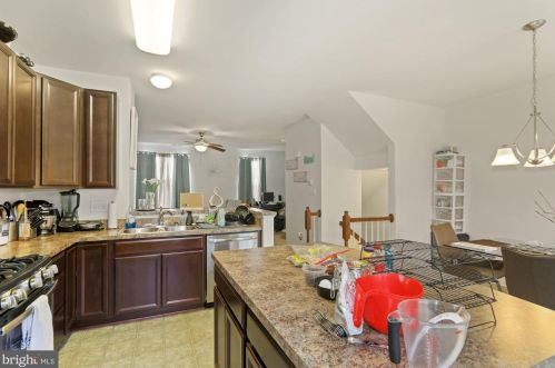 29 Tailor Ln, Erial, NJ 08081-5699
