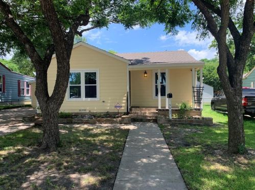 5067 Mayfair St, Fort Worth TX  76116-8854 exterior