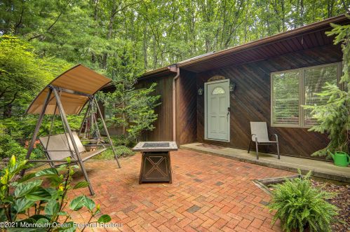 9 Hidden Hollow Ct, Jackson Twp, NJ 08527-3501