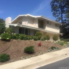 17236 Escalon Dr, Van Nuys CA  91436-4032 exterior