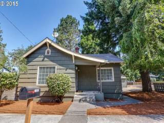 11935 Foster Rd, Portland, OR 97266-4046