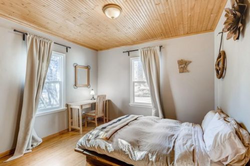 4195 Homewood Ave, Saint Paul MN  55110-3921 exterior