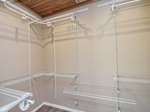 8302 Farmington Ct, Austin TX  78736-1744 exterior