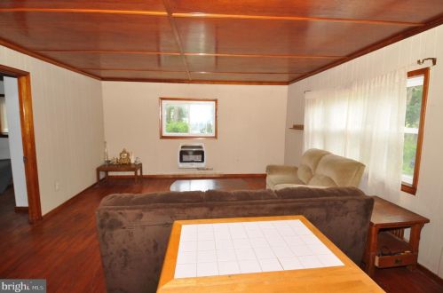 3252 Route 206, Columbus, NJ 08022