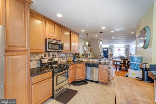 2430 16th St, Philadelphia PA  19132-4438 exterior
