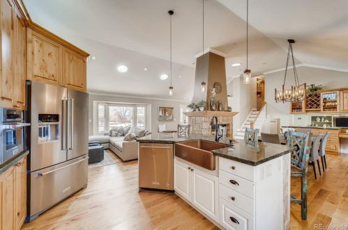 7075 Niagara Ct, Englewood CO 80112-1011 exterior